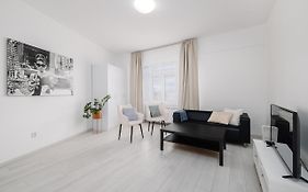 Self Check-In Apartments By Amber